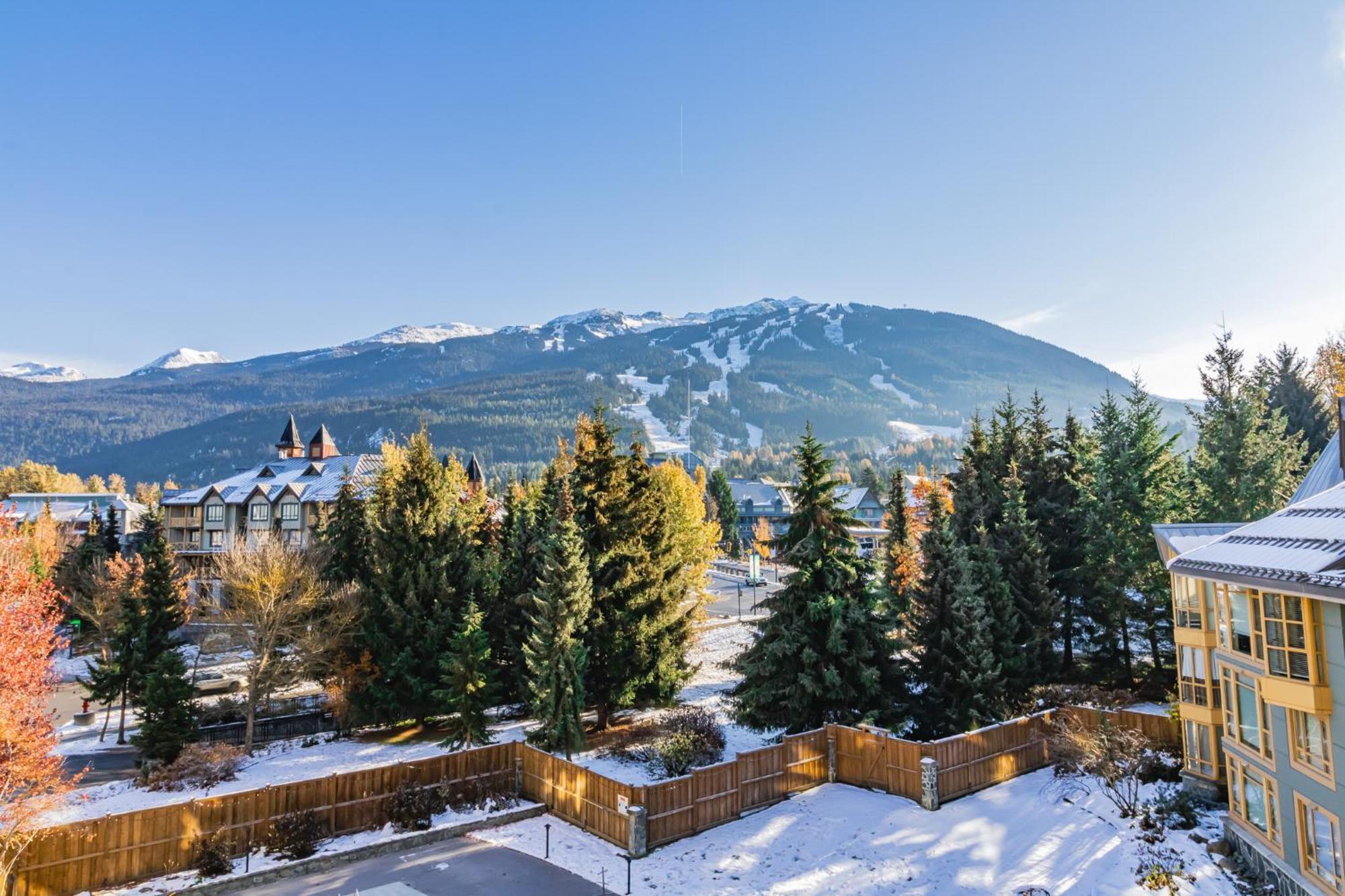 Cascade Lodge By Elevate Vacations Whistler Exteriör bild