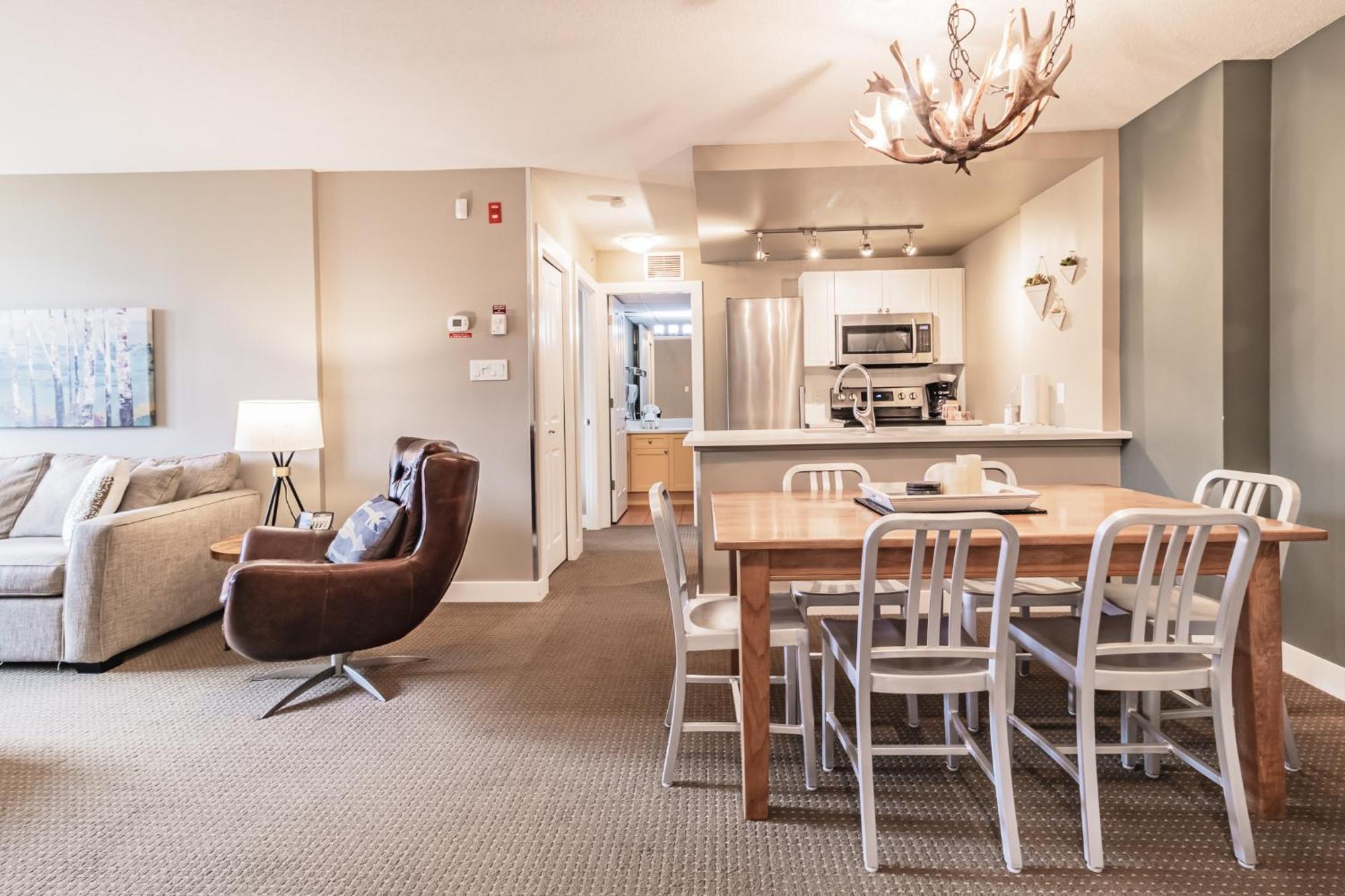 Cascade Lodge By Elevate Vacations Whistler Exteriör bild