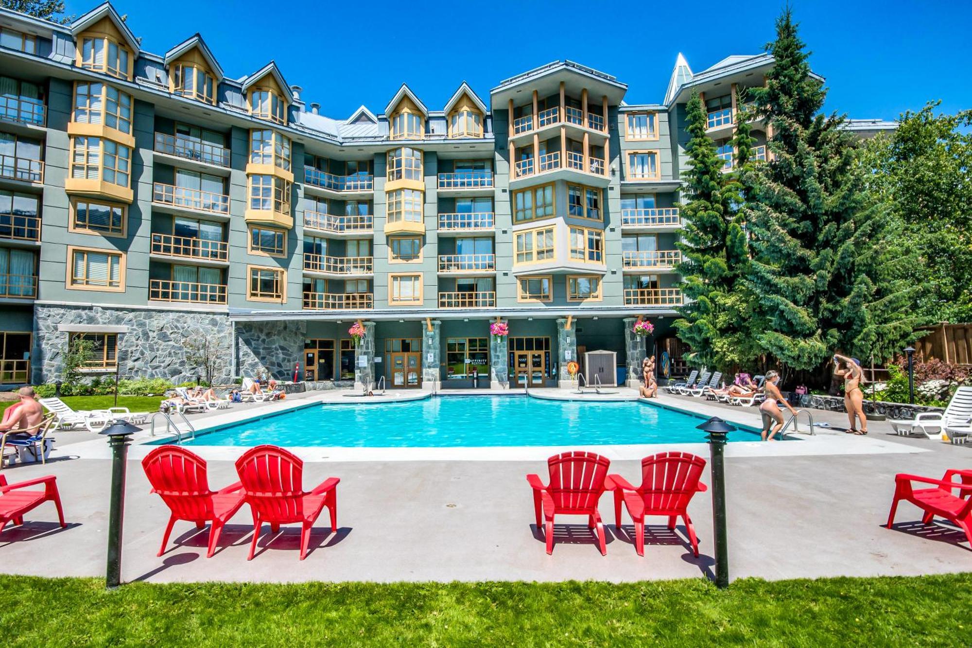 Cascade Lodge By Elevate Vacations Whistler Exteriör bild